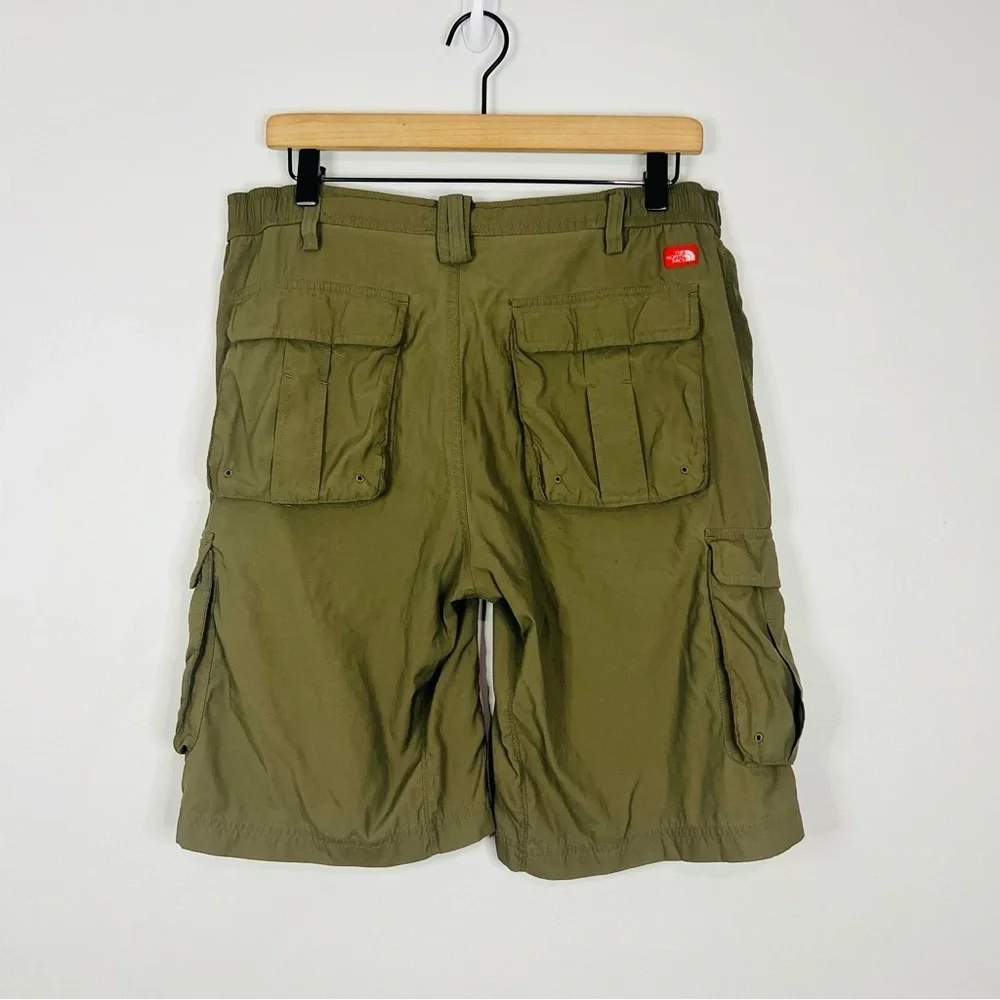 The North Face Green Lightweight Cargo Shorts 32W